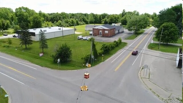 15 S Elba Rd, Lapeer, MI for sale Primary Photo- Image 1 of 1