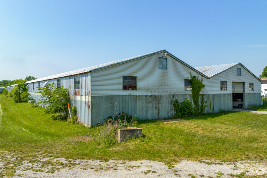 1107 Armstrong St, Morris, IL for sale - Building Photo - Image 1 of 15