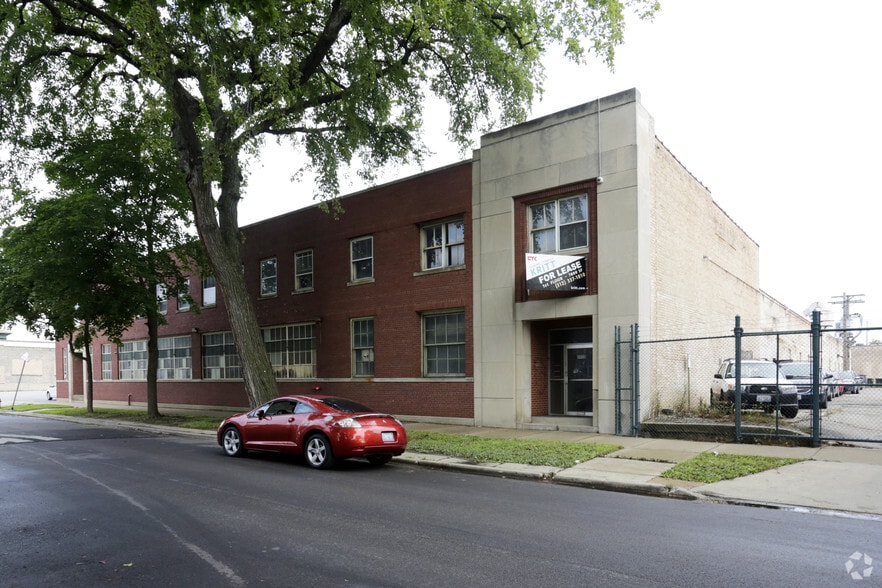 4920 W Bloomingdale Ave, Chicago, IL for lease - Primary Photo - Image 2 of 6
