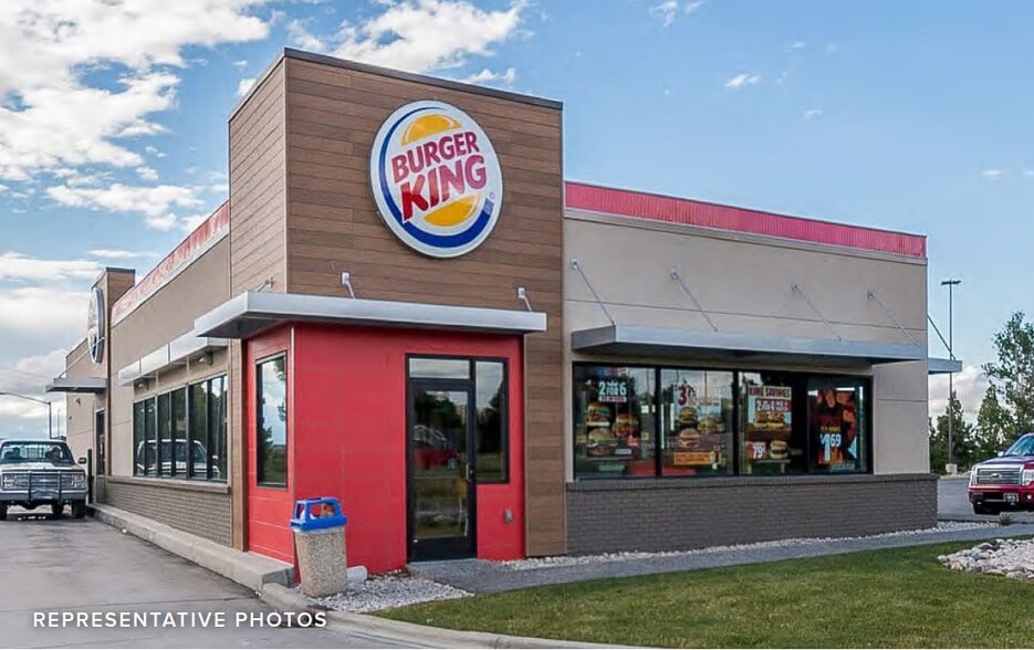 6002 SW 10th Ave, Topeka, KS for sale - Primary Photo - Image 1 of 1