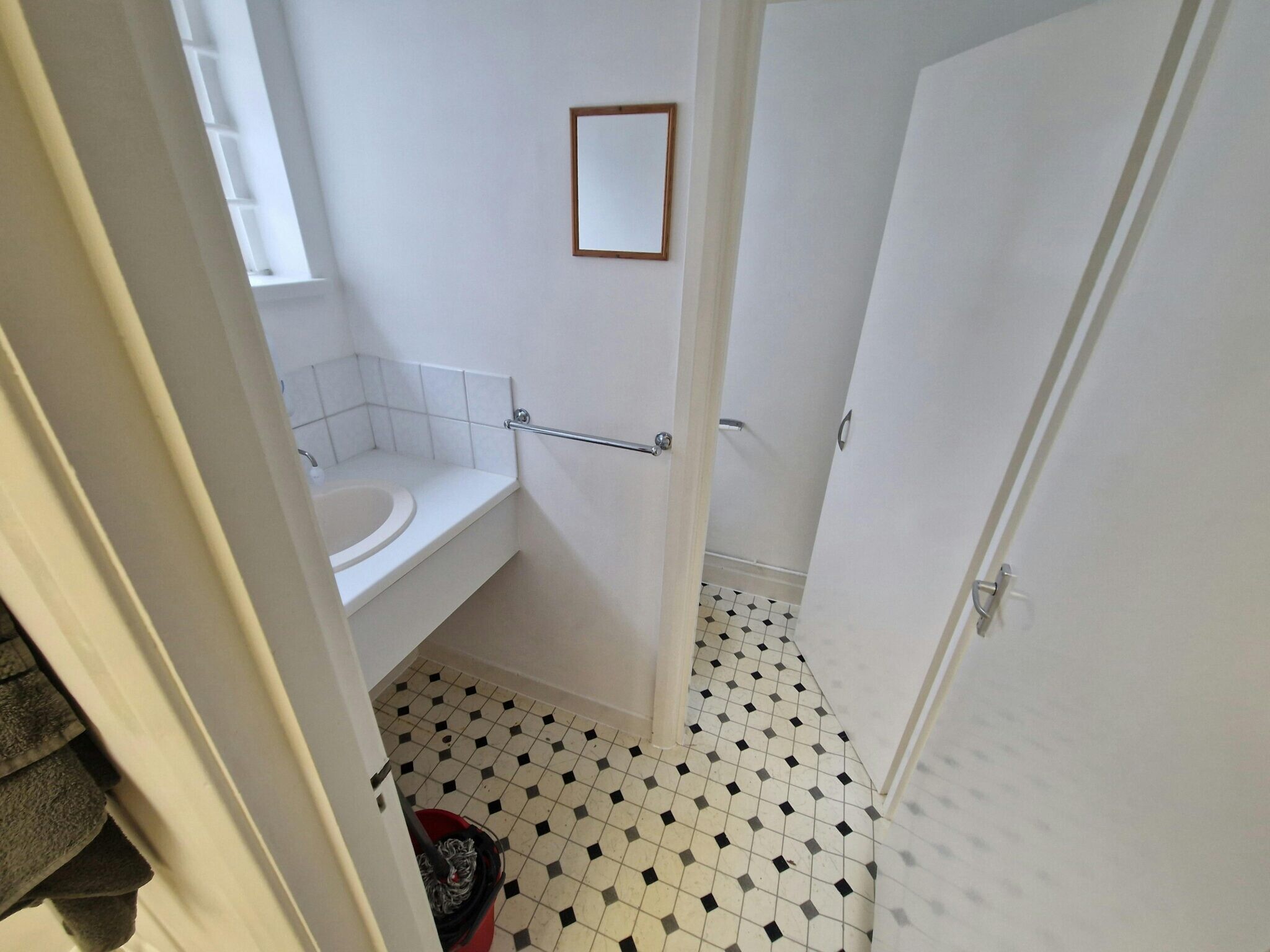 31 Market Parade, Havant for lease Interior Photo- Image 1 of 5