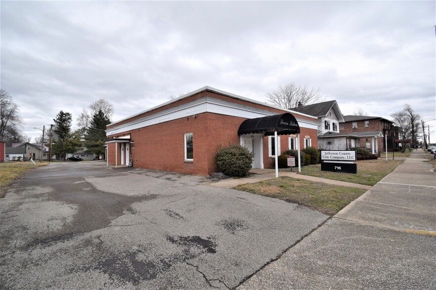 716 Main St, Mount Vernon, IL for sale - Building Photo - Image 2 of 30