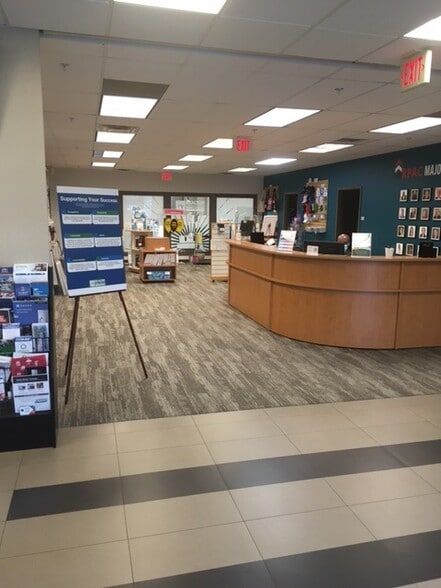 4545 Daisy Reid Ave, Woodbridge, VA for sale - Interior Photo - Image 3 of 16