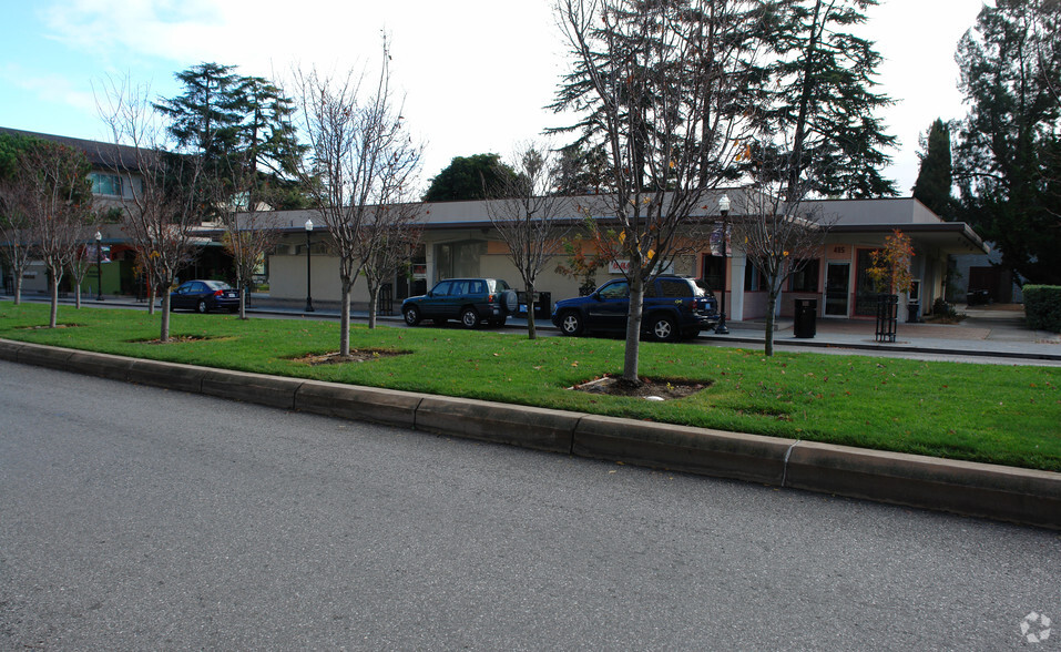 421-475 Castro St, Mountain View, CA for lease - Building Photo - Image 1 of 7