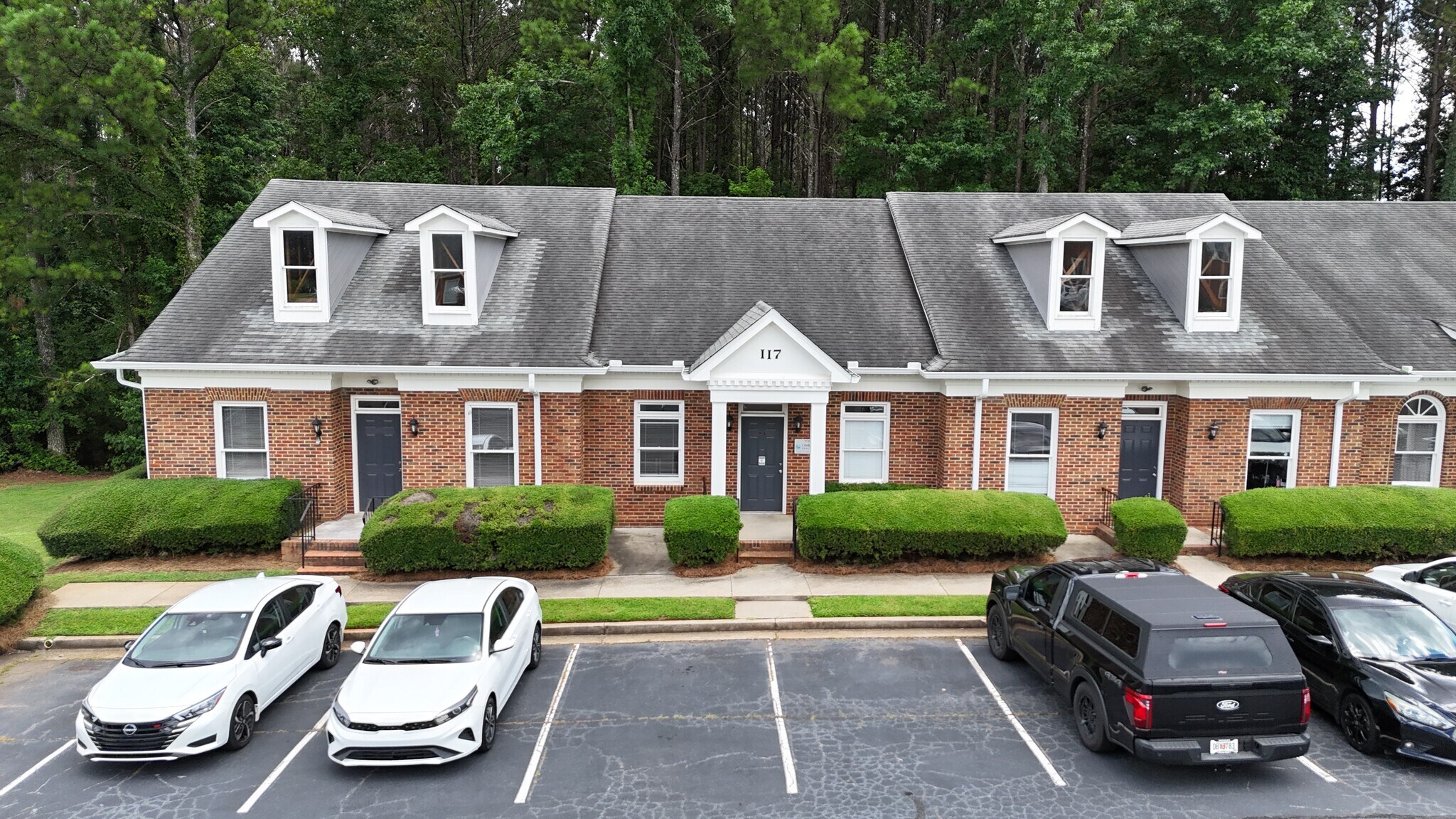 117 Governors Sq, Fayetteville, GA for lease Building Photo- Image 1 of 28