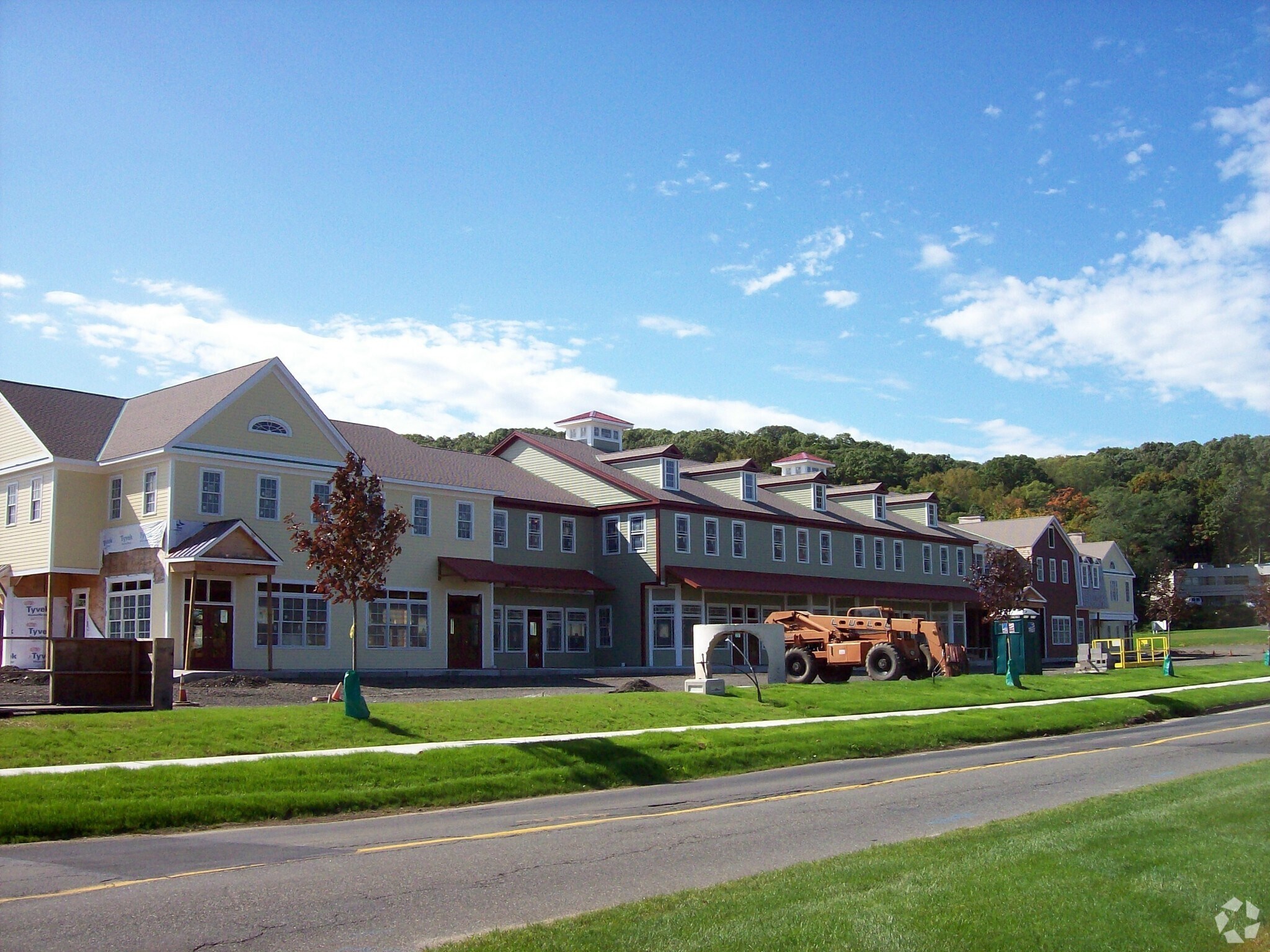 245 Amity Rd, Woodbridge, CT 06525 Retail for Lease