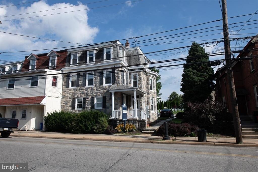 116 E King St, Malvern, PA 19355