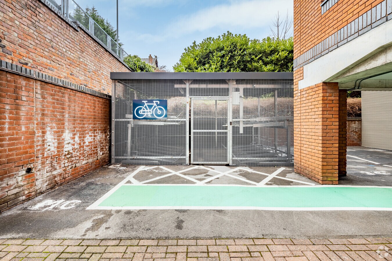 3 Barrington Rd, Altrincham, CHS WA14 1HQ