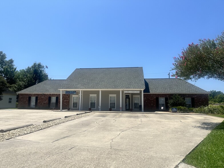 16171 STATE BANK Dr, Prairieville, LA for sale - Building Photo - Image 1 of 34