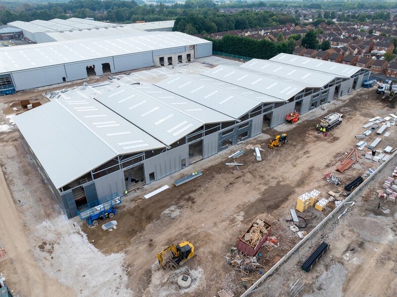 Wilson Rd, Liverpool for lease - Primary Photo - Image 1 of 58