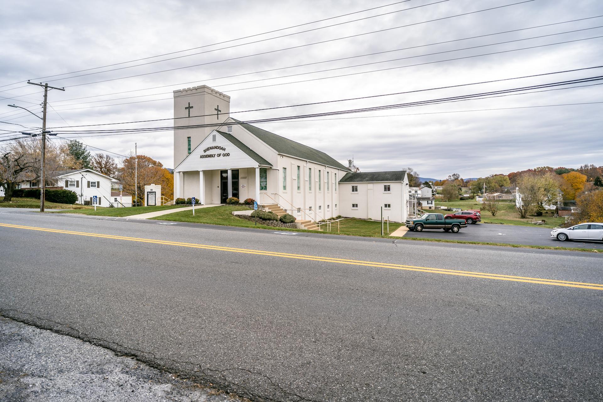 712 Maryland Ave, Shenandoah, VA for sale Primary Photo- Image 1 of 1
