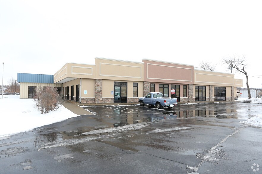 1202 E 23rd St, Lawrence, KS for sale - Primary Photo - Image 1 of 1