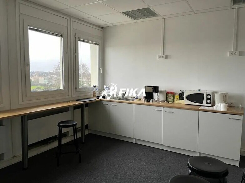 Office in Toulouse for lease - Interior Photo - Image 3 of 6