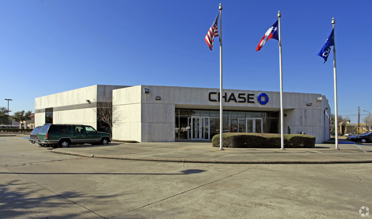 3933 Fairmont Pky, Pasadena, TX 77504