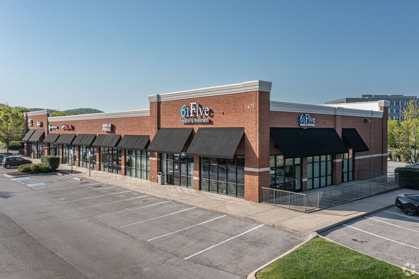 625 Bakers Bridge Ave, Franklin, TN 37067