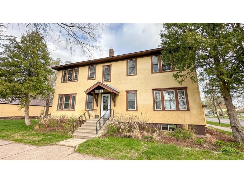 1203 2nd St N, Saint Cloud, MN for sale - Primary Photo - Image 1 of 10