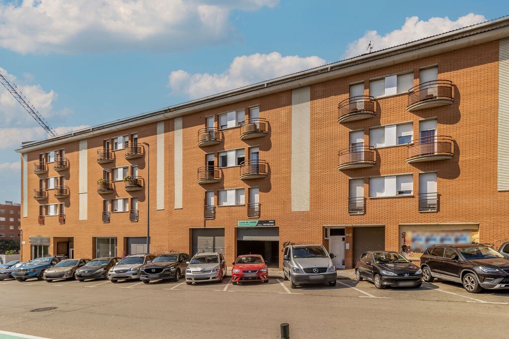 Multifamily in Manresa, Barcelona for sale Building Photo- Image 1 of 4
