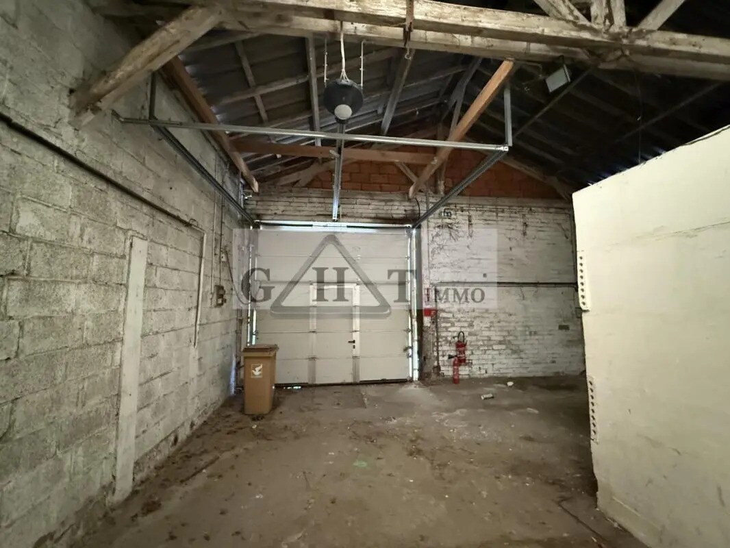 Industrial in Colombes for sale Building Photo- Image 1 of 9