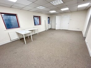 Norwood Rd, Gateshead for lease Interior Photo- Image 2 of 5
