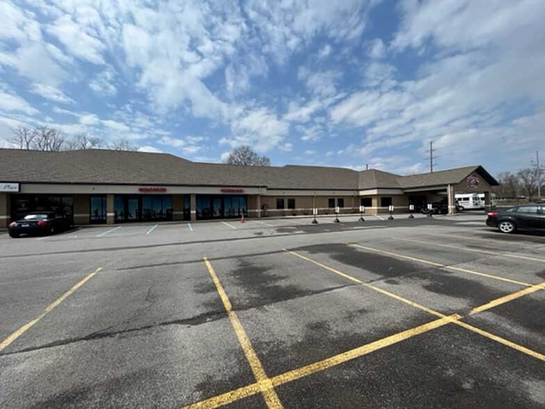 5530 E US Highway 36, Avon, IN for lease - Building Photo - Image 1 of 2