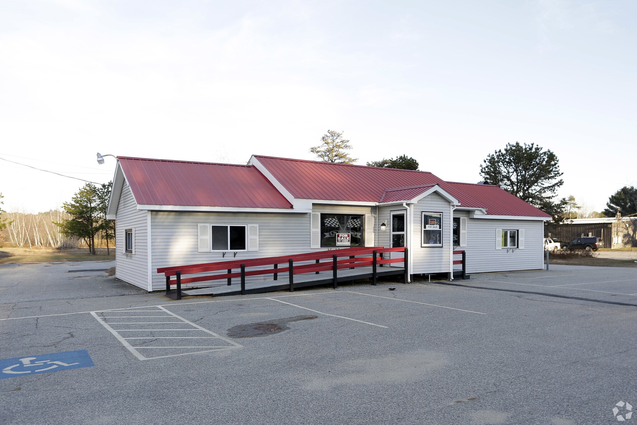 901 Main St, Oxford, ME for sale Primary Photo- Image 1 of 1