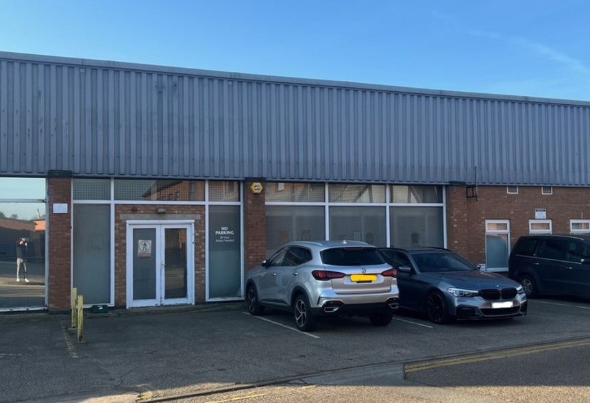 2A Bridge Park Rd, Leicester for lease - Primary Photo - Image 1 of 2