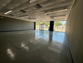 4612 Grand Ave, Fort Smith, AR for lease Interior Photo- Image 2 of 3