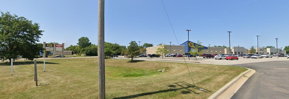 G3620-G3660 Miller Rd, Flint, MI for lease - Building Photo - Image 2 of 3