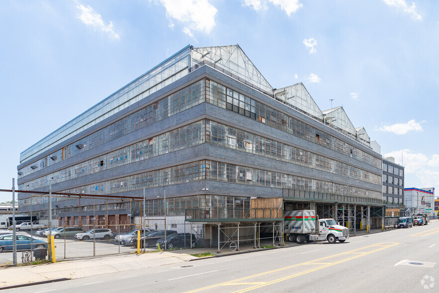 184-10 Jamaica Ave, Jamaica, NY for lease - Building Photo - Image 3 of 24