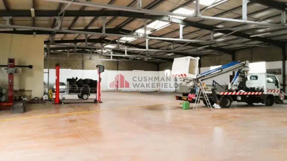 Flex in Saint-Gilles for lease - Interior Photo - Image 1 of 3