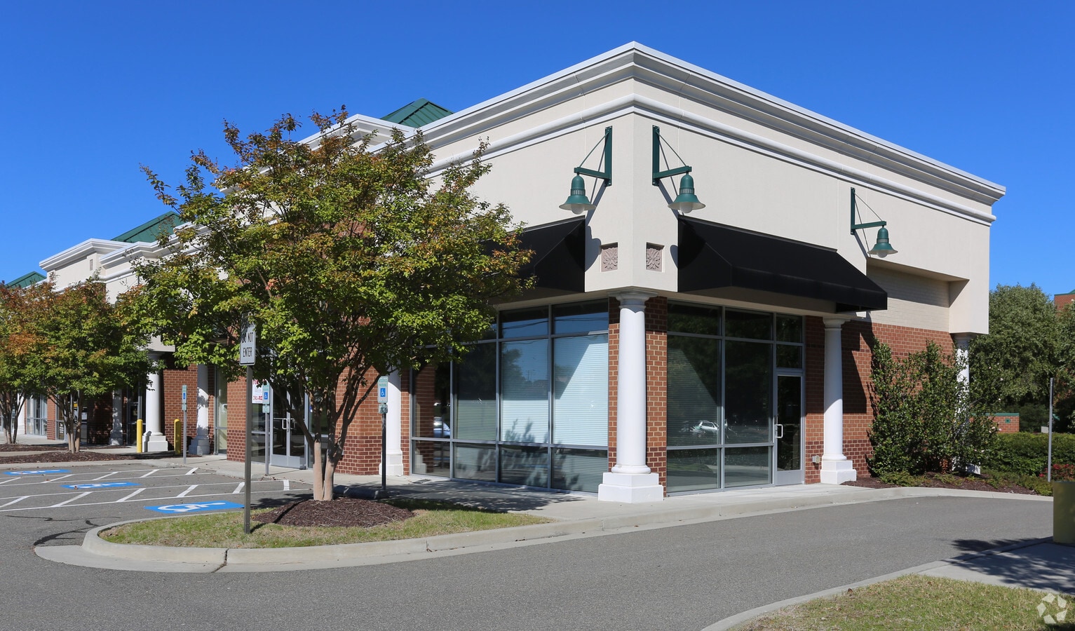 1080210804 W Broad St, Glen Allen, VA 23060