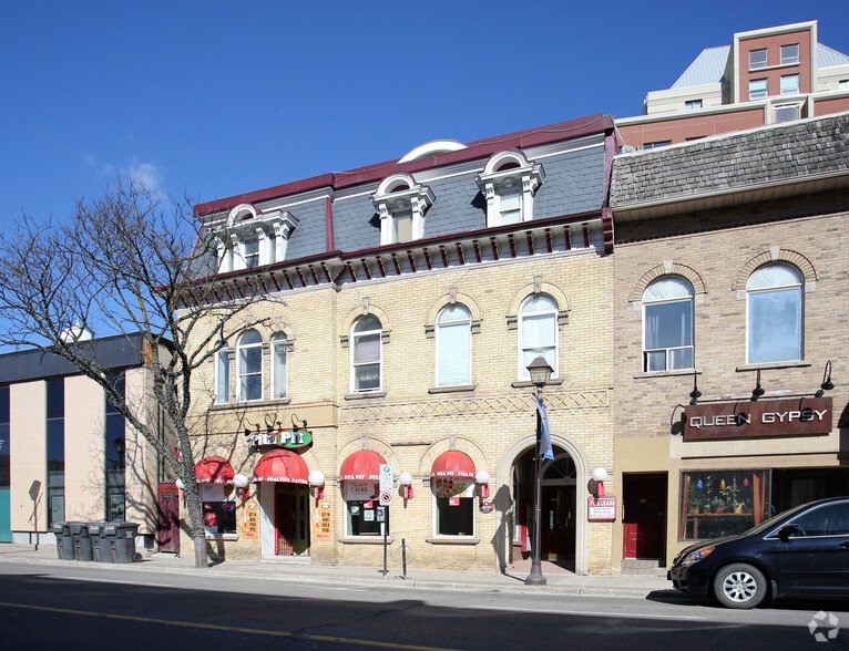 8 and 10 Main street portfolio of 2 properties for sale on LoopNet.com - Primary Photo - Image 1 of 2