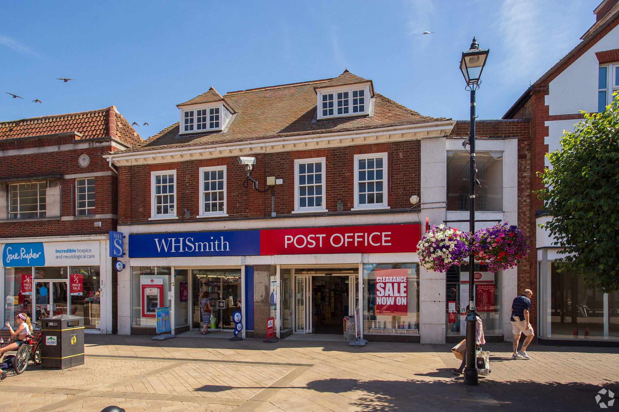 49-51 High St, Staines for sale Primary Photo- Image 1 of 1