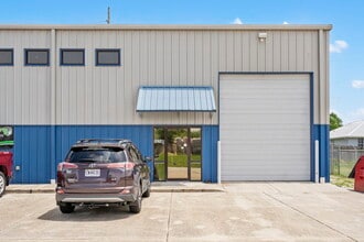 1274 N Kinder St, Nixa, MO for lease Building Photo- Image 2 of 25
