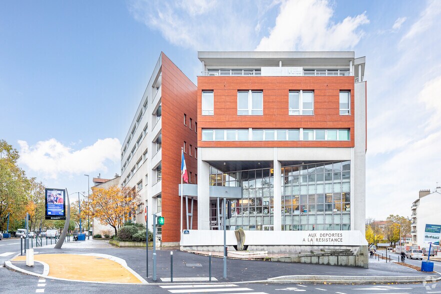 Office in Colombes for sale - Building Photo - Image 3 of 3