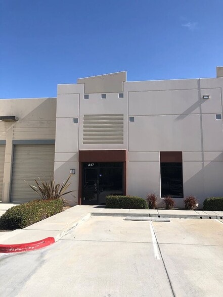 42225 Remington Ave, Temecula, CA for lease - Building Photo - Image 3 of 3