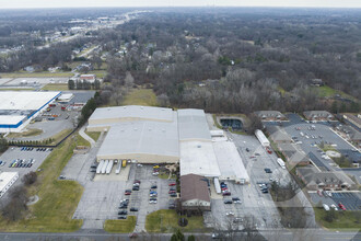 2840-2880 Centennial Rd, Toledo, OH for lease Building Photo- Image 2 of 2