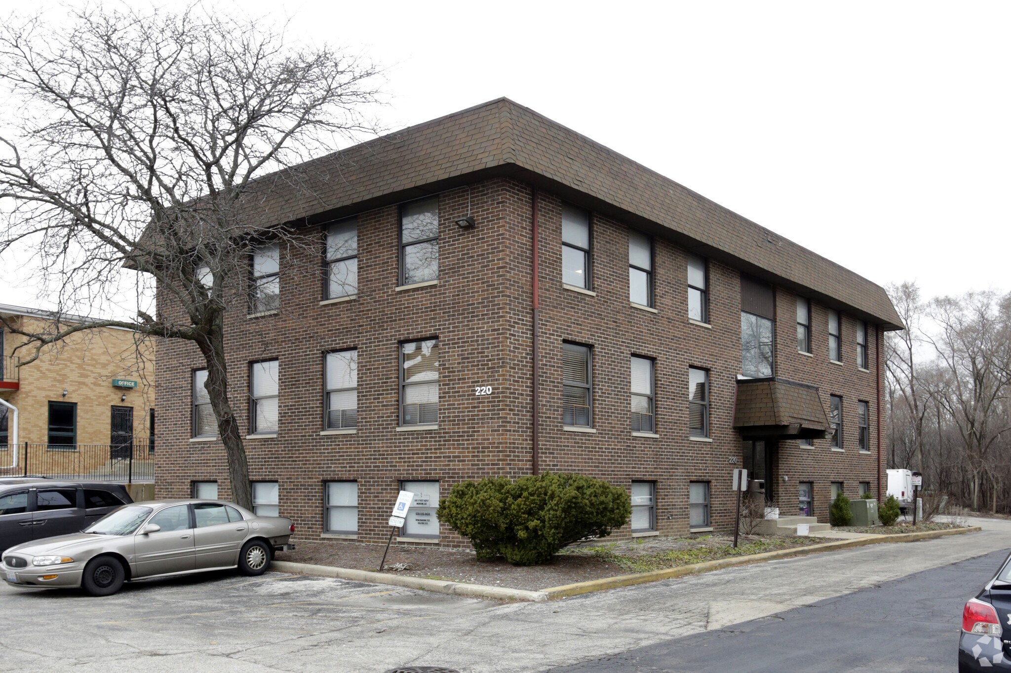 220 E Lake St, Addison, IL for sale Primary Photo- Image 1 of 1
