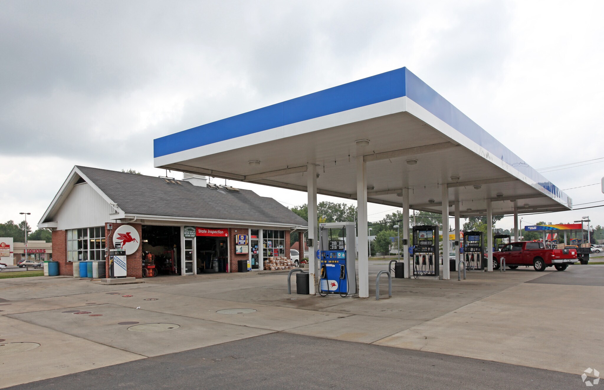 3005 Niagara Falls Blvd, Buffalo, NY for sale Primary Photo- Image 1 of 1