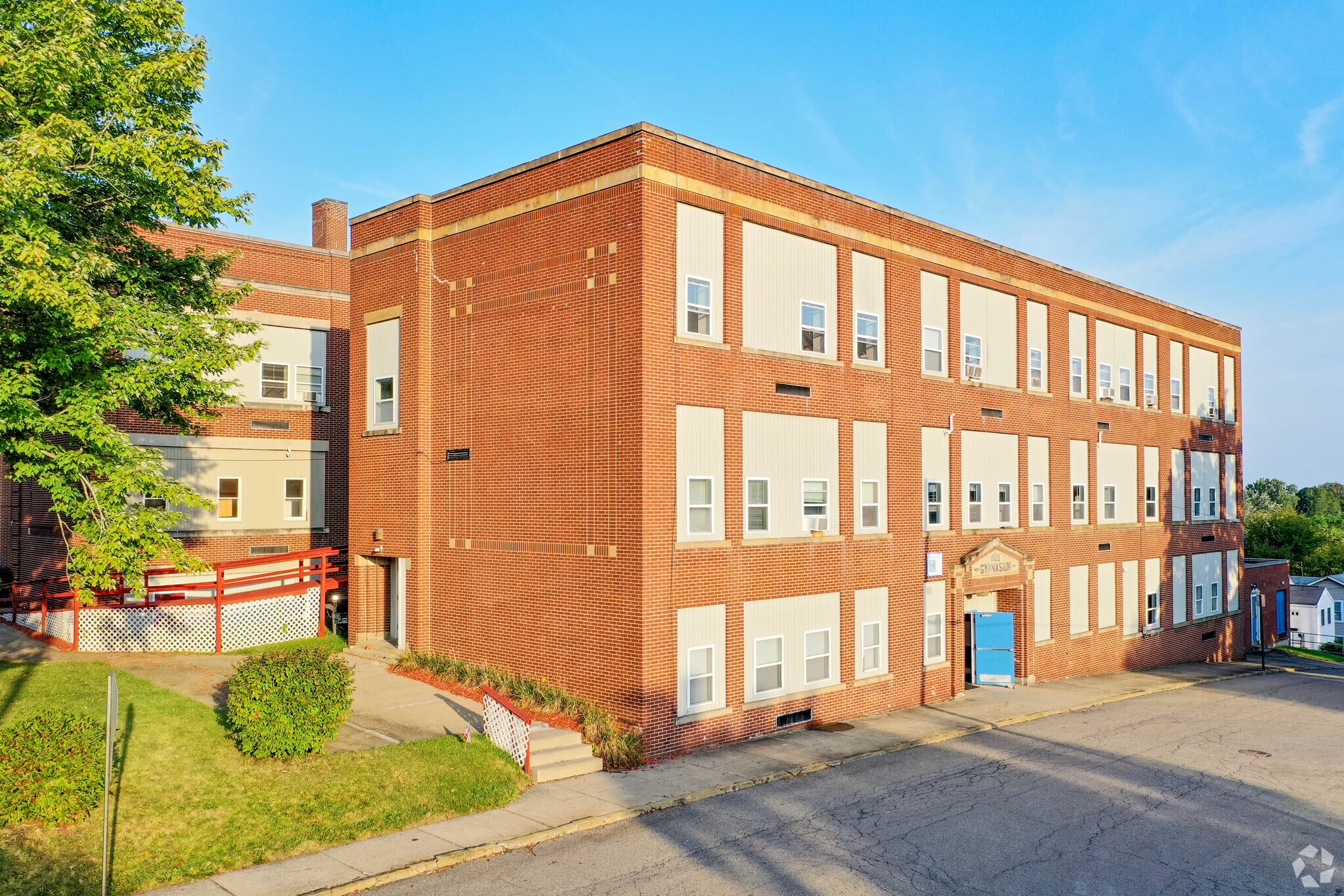 100 W Ridge Ave, Sharpsville, PA for sale Primary Photo- Image 1 of 1
