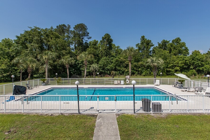 178 SW Florida Gateway Dr, Lake City, FL for sale - Building Photo - Image 3 of 17