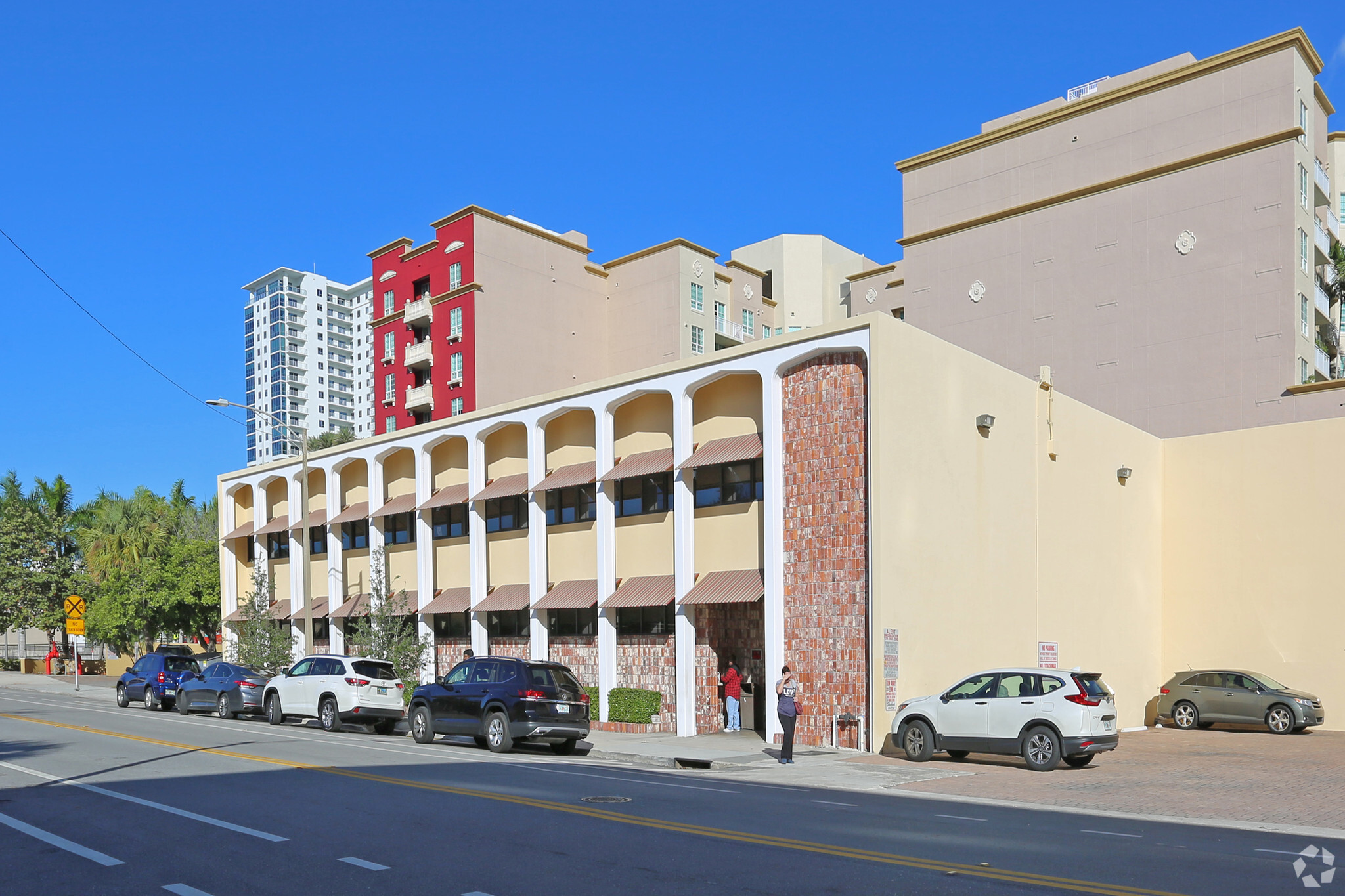 315 S Dixie Hwy, West Palm Beach, FL for lease Primary Photo- Image 1 of 15