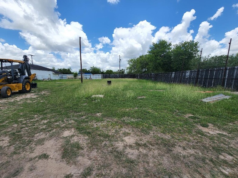 5203 N Expressway 77, Brownsville, TX for sale - Building Photo - Image 1 of 1