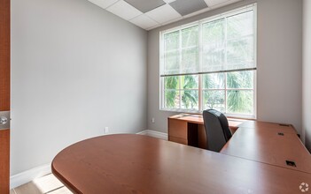 6501 Congress Ave, Boca Raton, FL for lease Interior Photo- Image 1 of 2