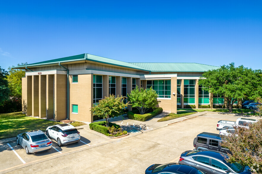 1650 W Virginia St, McKinney, TX for lease - Primary Photo - Image 1 of 4