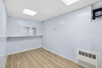 2010 Seagirt Blvd, Far Rockaway, NY for lease Interior Photo- Image 1 of 10