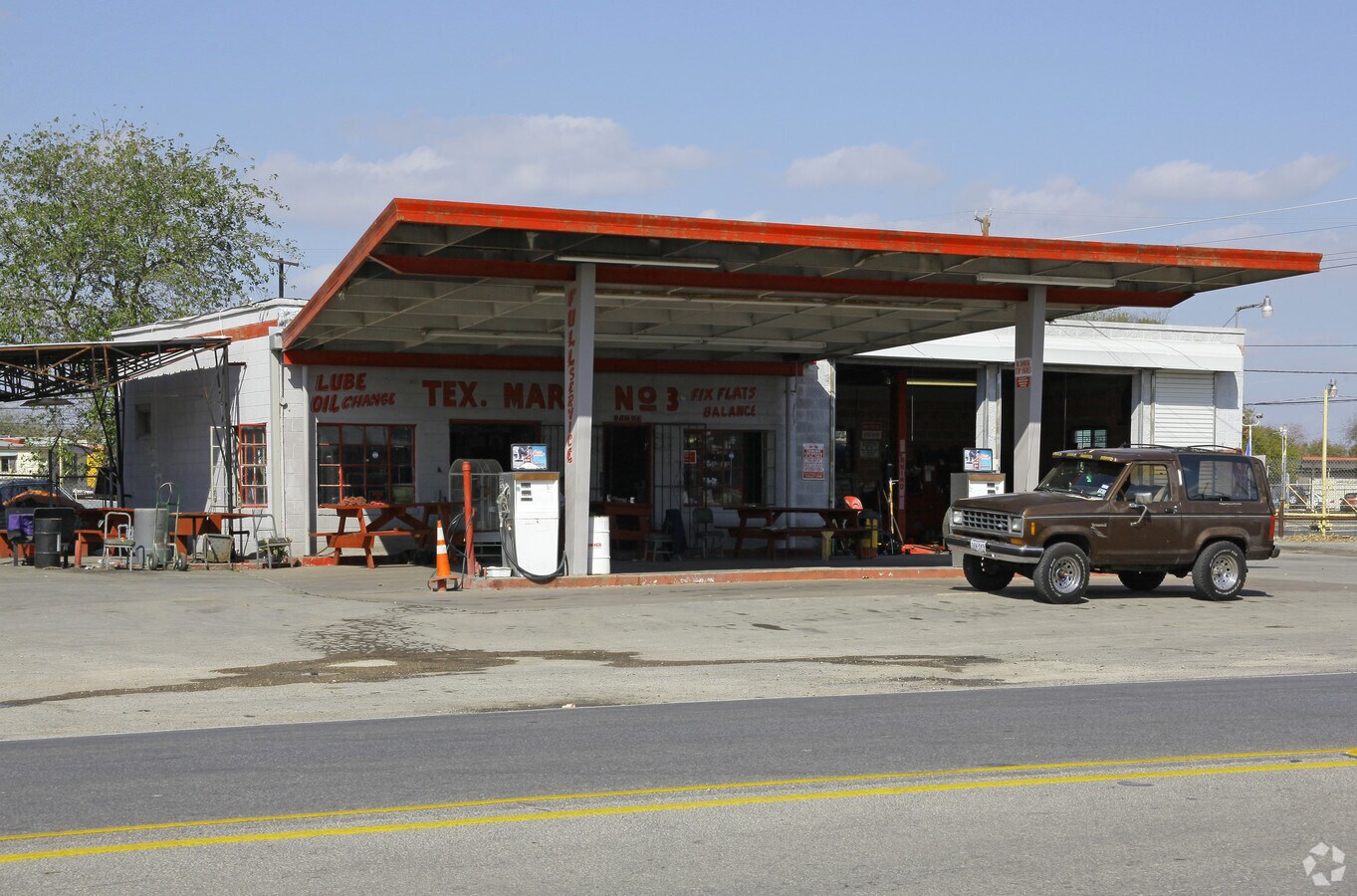 7131 New Laredo Hwy, San Antonio, TX 78211