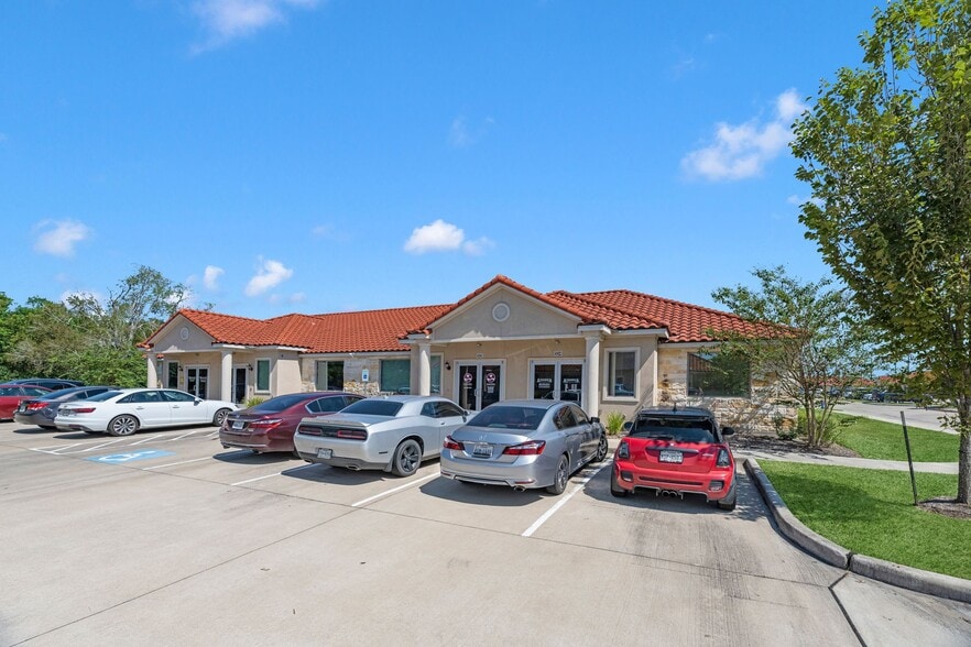 2743 Smith Ranch Rd, Pearland, TX for sale - Building Photo - Image 1 of 26