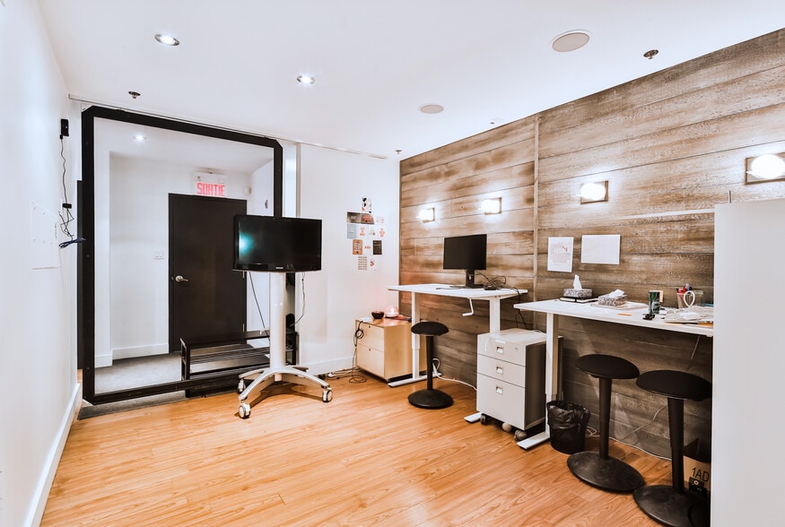 4115-4117 Boul Saint-Laurent, Montréal, QC for lease - Interior Photo - Image 3 of 9