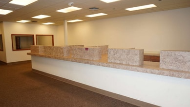 801 Davis St, Cle Elum, WA for lease Interior Photo- Image 2 of 3